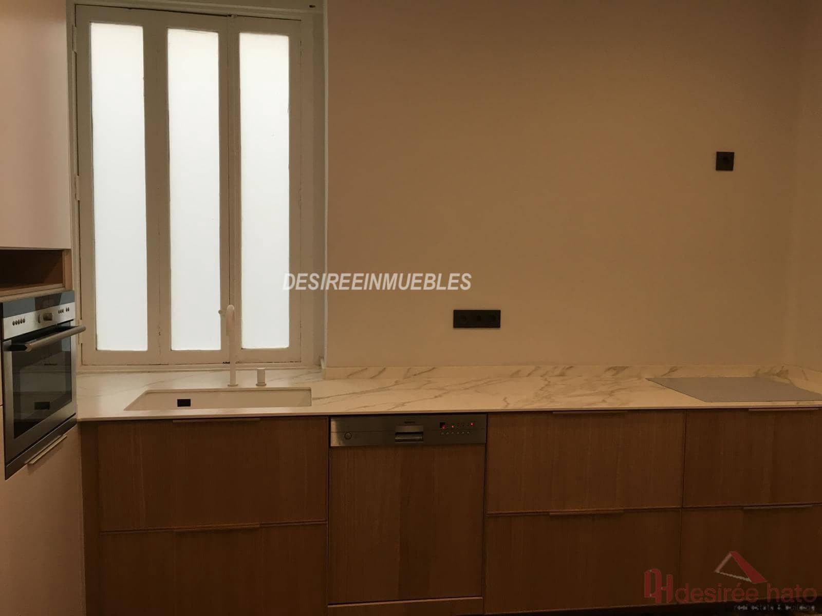 5 slaapkamer Kantoor te huur in Valencia stad - € 3.500 (Ref: 8949882)