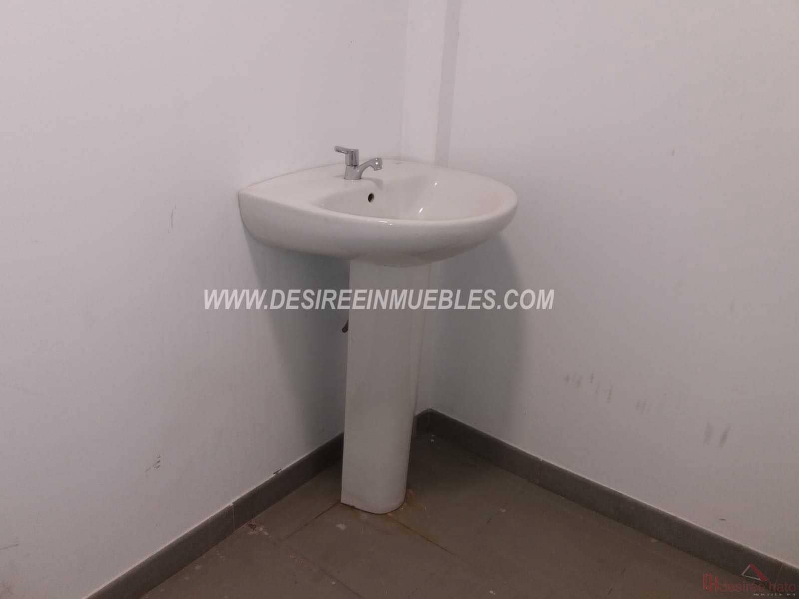 3 soveværelse Erhverv til leje i Valencia by - € 1.500 (Ref: 9002341)