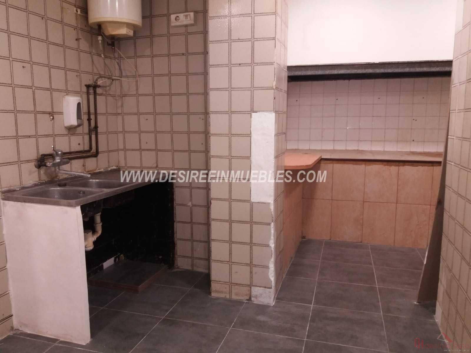 3 soveværelse Erhverv til leje i Valencia by - € 1.500 (Ref: 9002341)