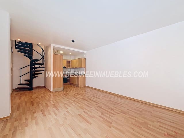 2 soverom Penthouse til salgs i Vilanova i la Geltrú - € 280 000 (Ref: 9004520)