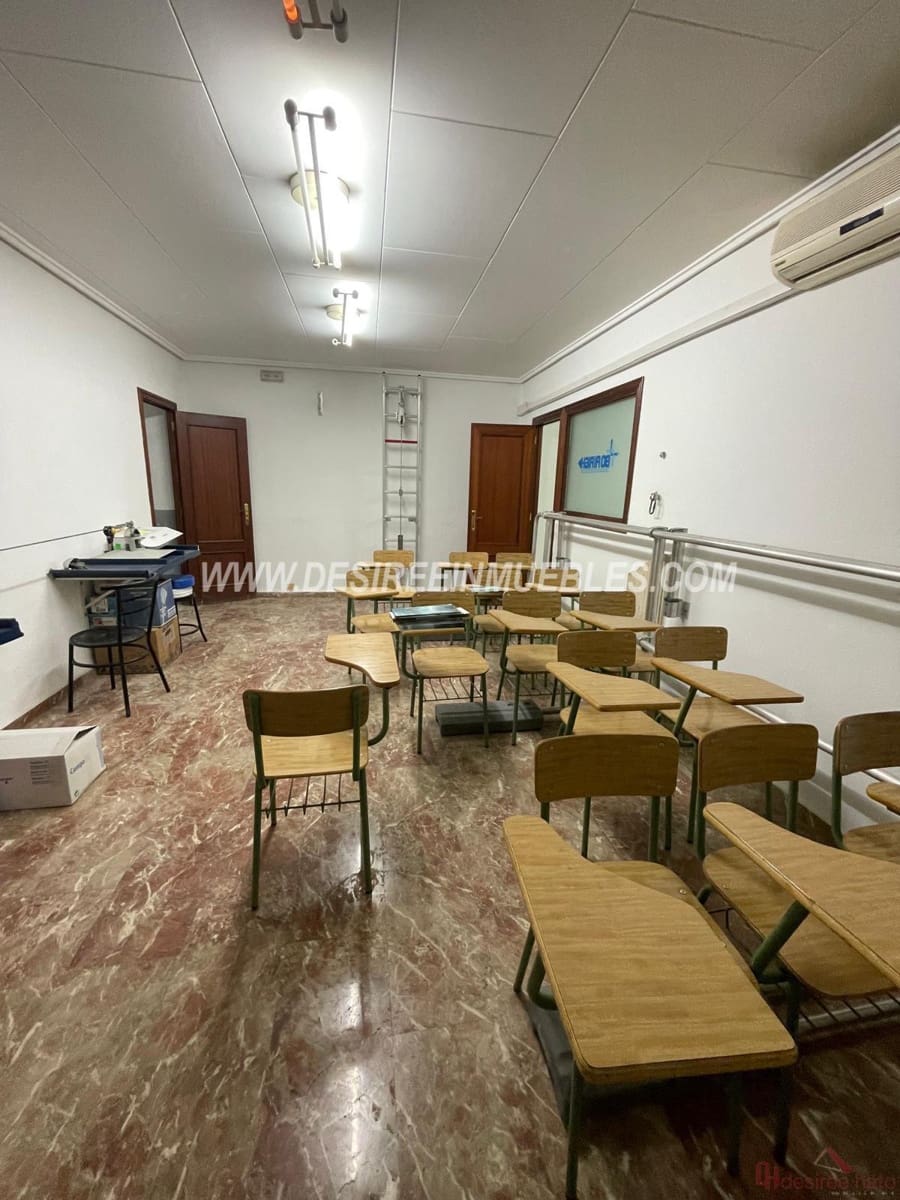 5 soveværelse Erhverv til salg i Valencia by - € 260.000 (Ref: 9142410)