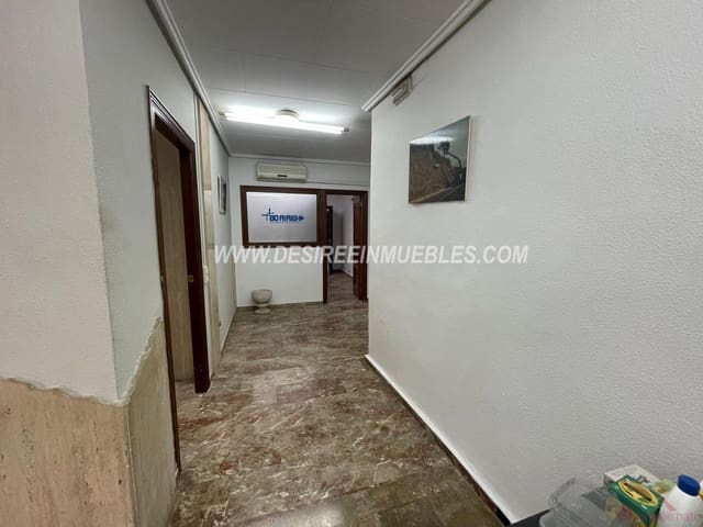 5 bedroom Commercial for sale in Benicalap, Valencia city - € 260,000 (Ref: 9142410)
