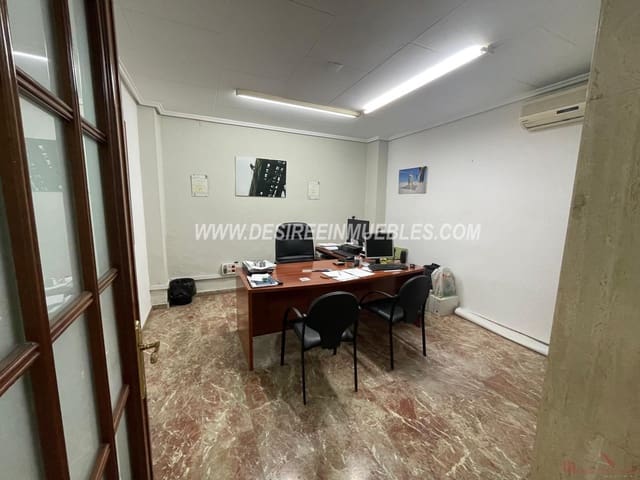 5 bedroom Commercial for sale in Benicalap, Valencia city - € 260,000 (Ref: 9142410)