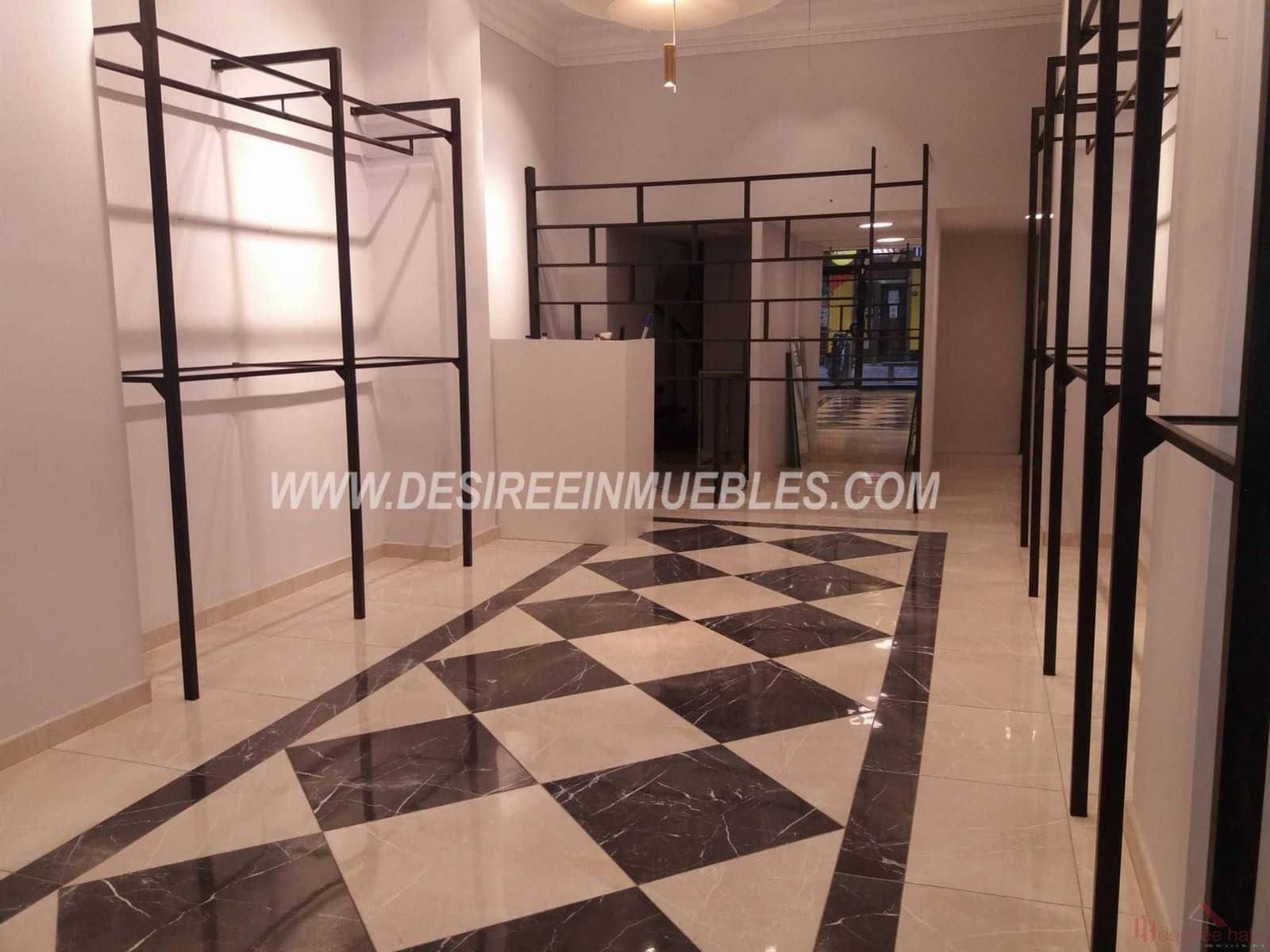 3 camera da letto Commerciale da affittare in Valencia citta - 1.650 € (Rif: 9151082)