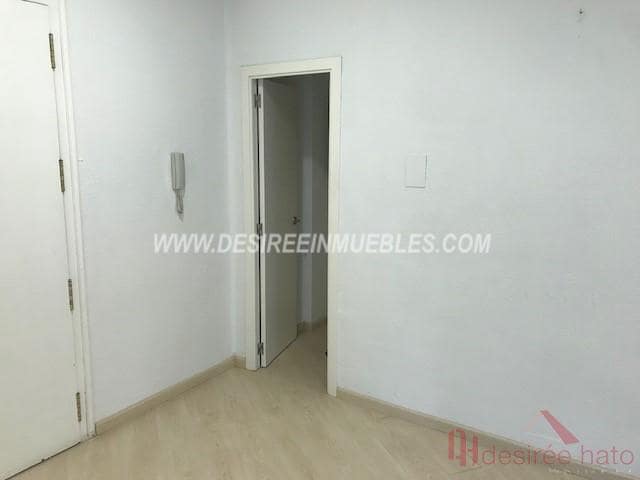 Bureau de 7 chambres à louer à Valence ville - 1 700 € (Ref: 9216610)