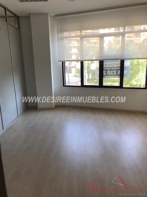 Bureau de 7 chambres à louer à Valence ville - 1 700 € (Ref: 9216610)