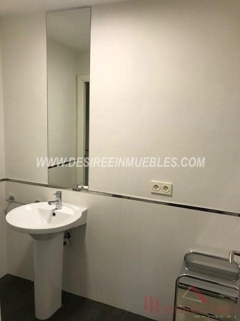 Bureau de 7 chambres à louer à Valence ville - 1 700 € (Ref: 9216610)