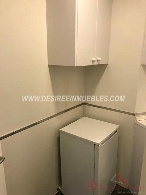 Bureau de 7 chambres à louer à Valence ville - 1 700 € (Ref: 9216610)