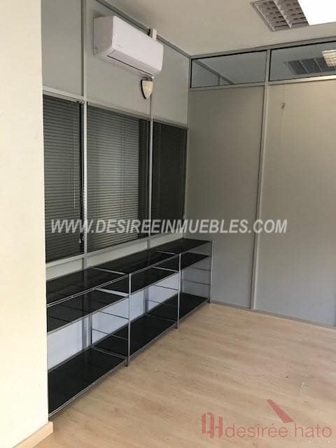 Bureau de 7 chambres à louer à Valence ville - 1 700 € (Ref: 9216610)