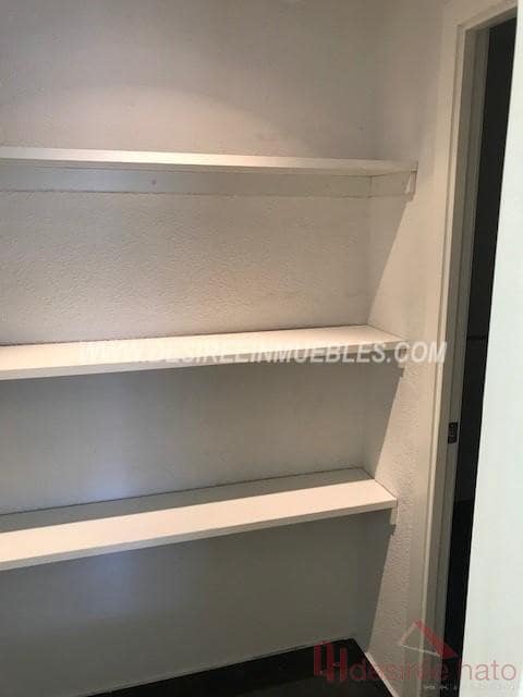 Bureau de 7 chambres à louer à Valence ville - 1 700 € (Ref: 9216610)