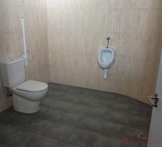 1 soveværelse Erhverv til salg i Sant Pau, Valencia by - € 142.100 (Ref: 9243179)