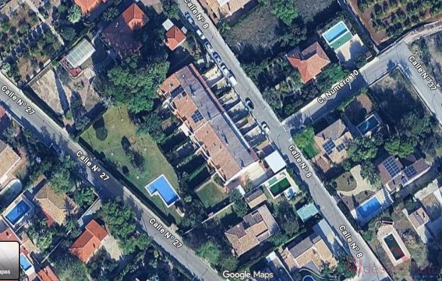 4 quarto Moradia para venda em La Pobla de Vallbona com piscina garagem - 265 000 € (Ref: 9279817)