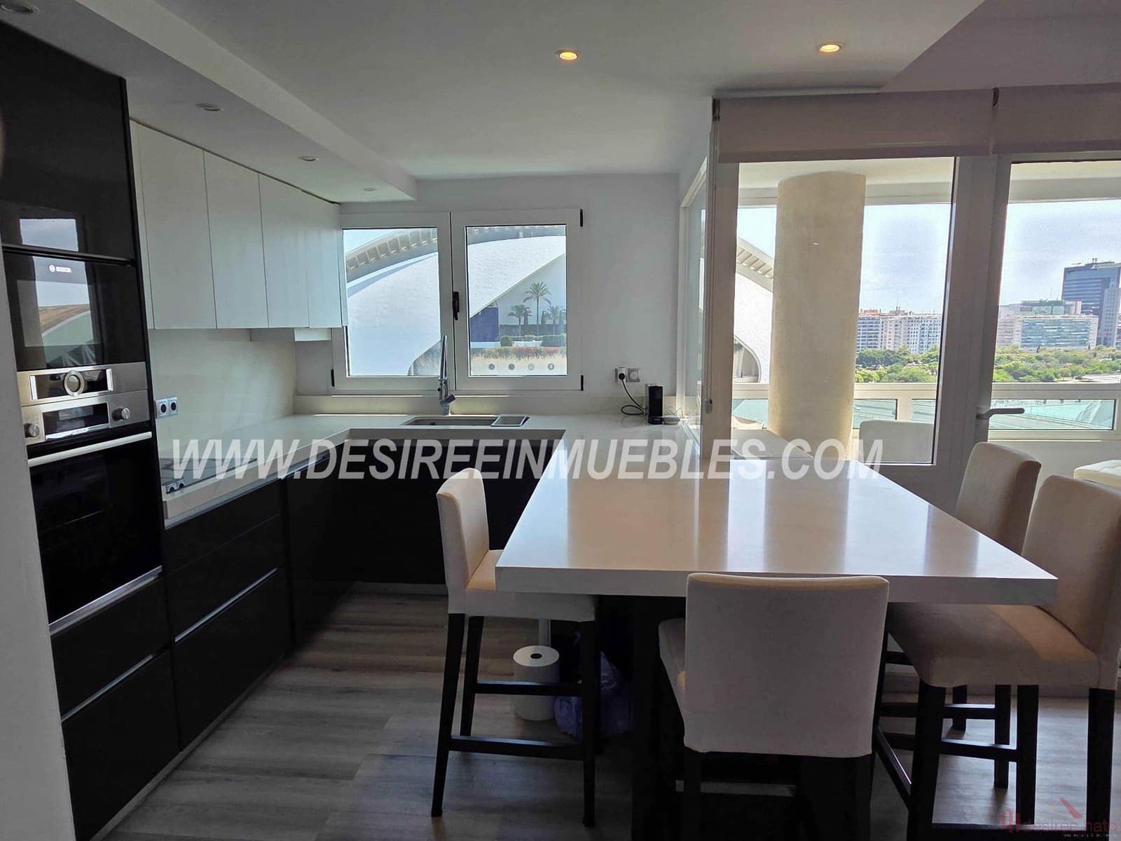 3 soverom Leilighet til salgs i Valencia by med svømmebasseng garasje - € 675 000 (Ref: 9283568)