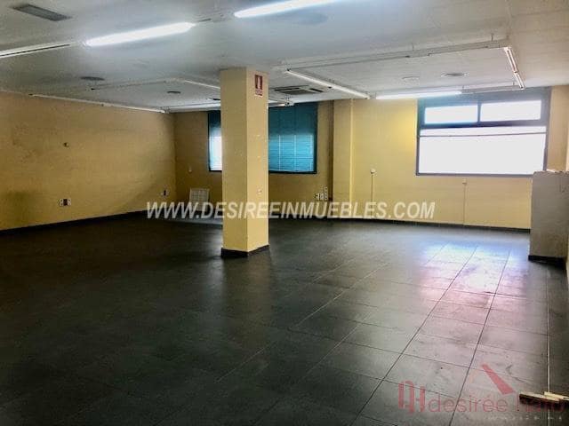 7 slaapkamer Commercieel te huur in Aiora, Valencia stad - € 2.400 (Ref: 9294079)