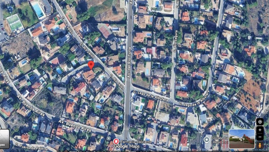 Villa til salg i Chiva med swimmingpool - € 230.100 (Ref: 9309417)