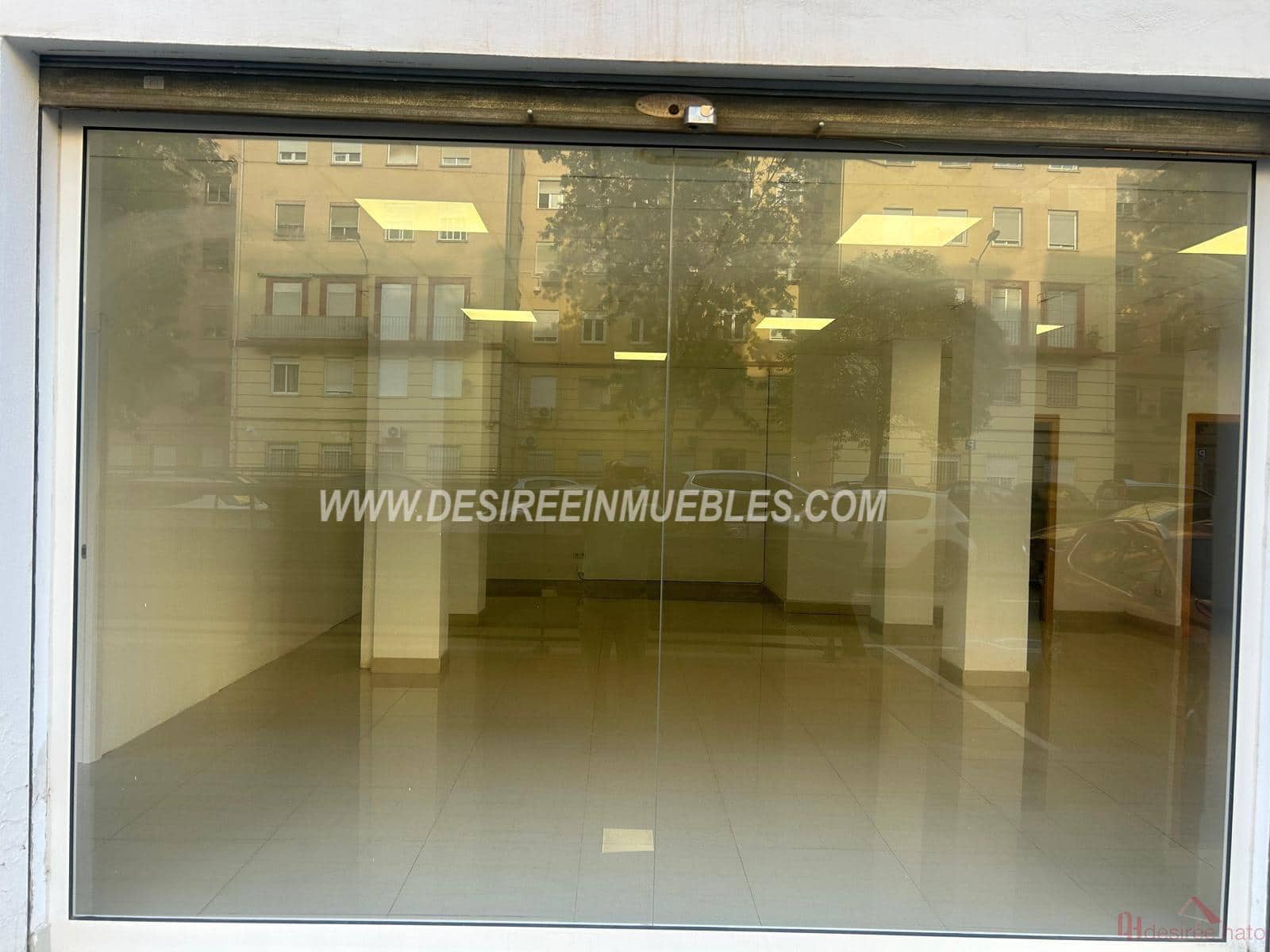 1 slaapkamer Commercieel te huur in Valencia stad - € 1.100 (Ref: 9319976)