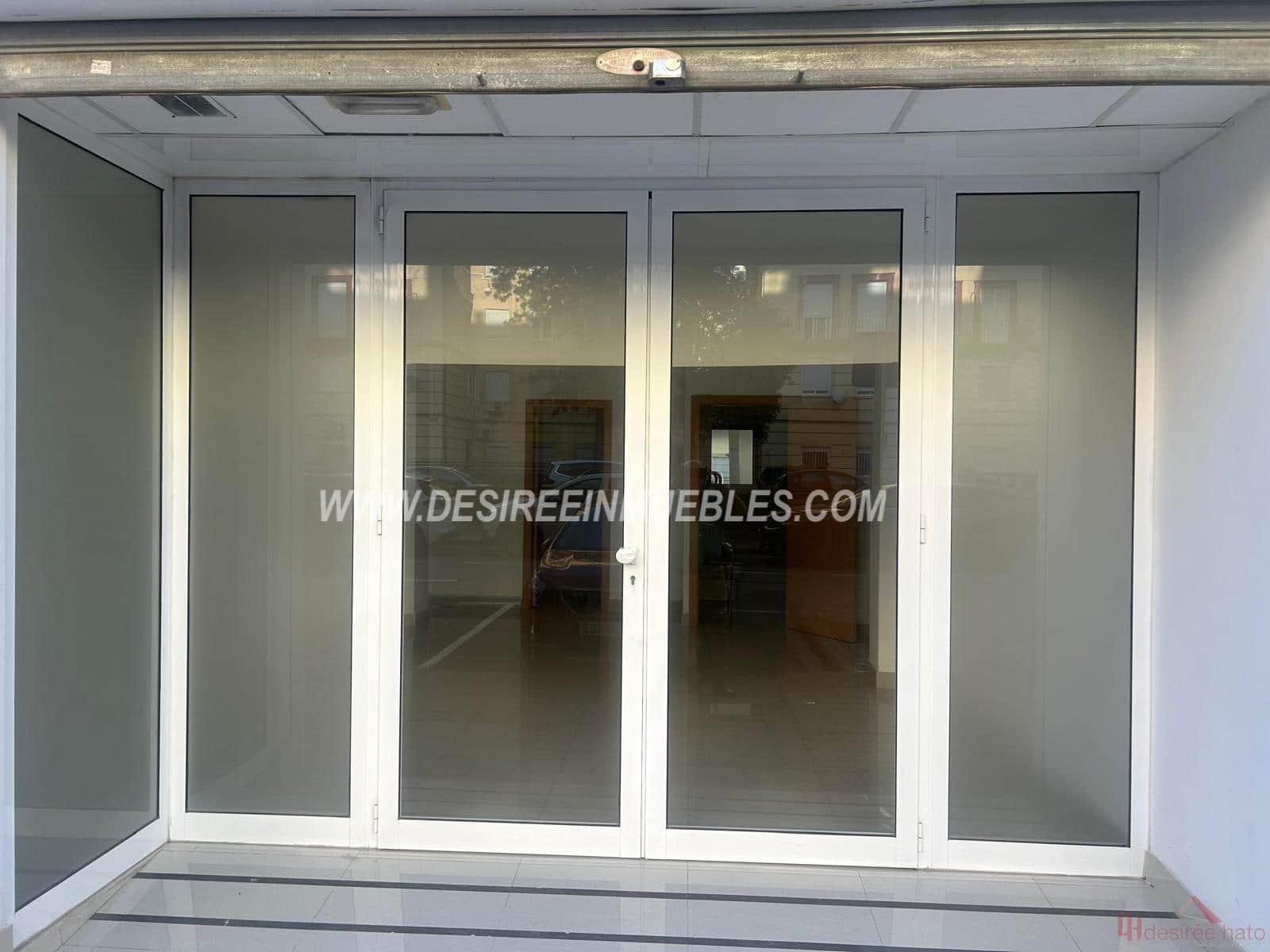 1 slaapkamer Commercieel te huur in Valencia stad - € 1.100 (Ref: 9319976)