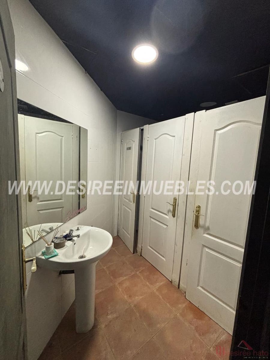 1 soveværelse Erhverv til leje i Valencia by - € 3.000 (Ref: 9345786)