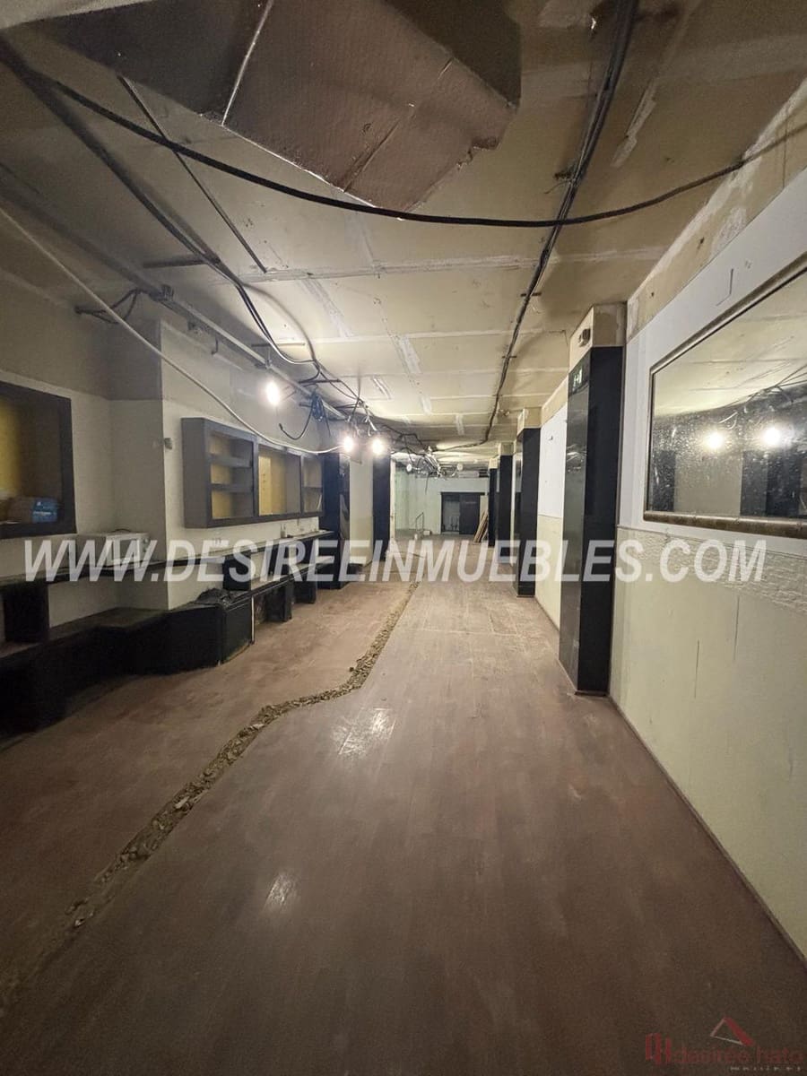 1 soveværelse Erhverv til leje i Valencia by - € 3.000 (Ref: 9345786)