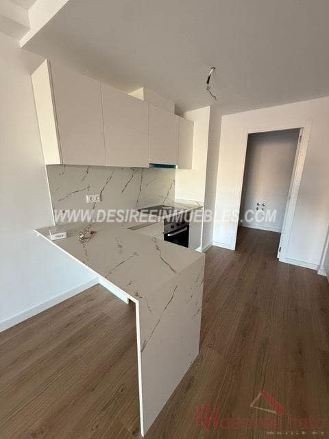 3 soverom Leilighet til salgs i Valencia by med svømmebasseng garasje - € 370 000 (Ref: 9432655)