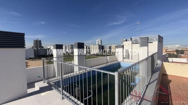 3 soverom Leilighet til salgs i Valencia by med svømmebasseng garasje - € 370 000 (Ref: 9432655)