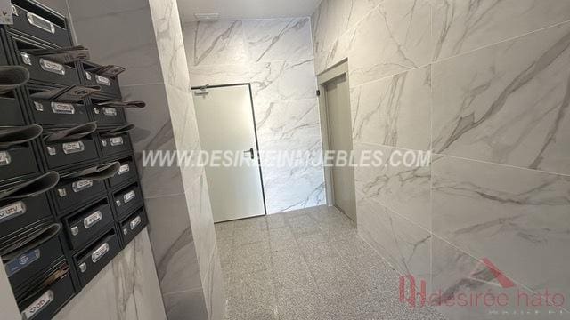 3 soverom Leilighet til salgs i Valencia by med svømmebasseng garasje - € 370 000 (Ref: 9432655)