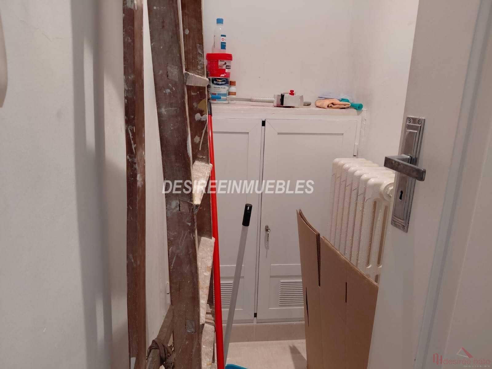 7 bedroom Office for rent in Valencia city - € 2,200 (Ref: 9438908)