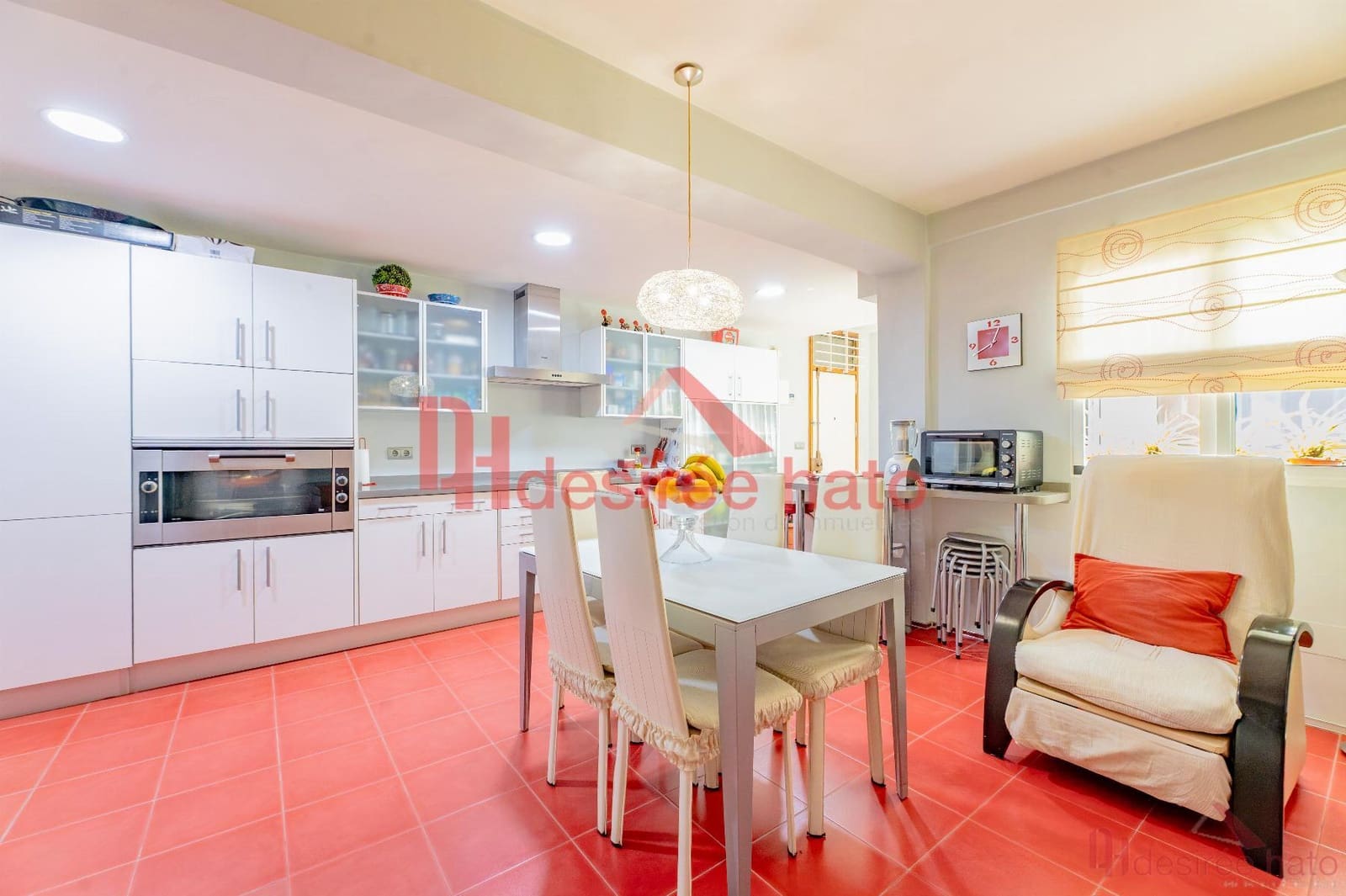 5 bedroom Flat for sale in Valencia city with garage - € 1,100,000 (Ref: 9448488)