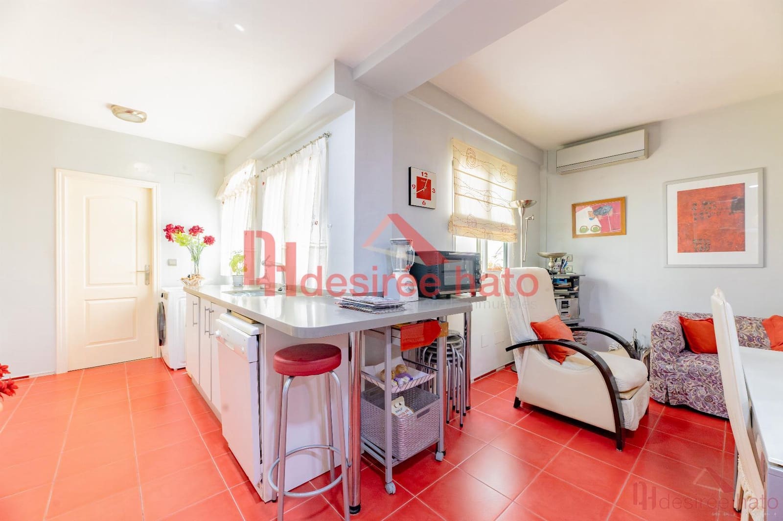 5 bedroom Flat for sale in Valencia city with garage - € 1,100,000 (Ref: 9448488)