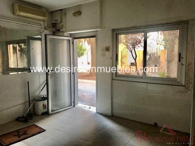 1 slaapkamer Commercieel te koop in Valencia stad - € 57.000 (Ref: 9473577)