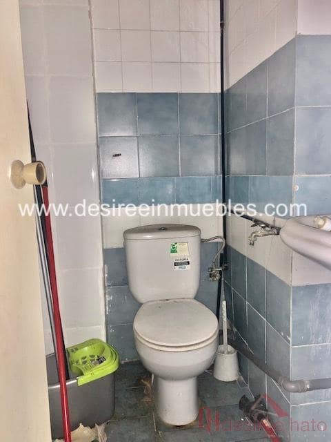 1 slaapkamer Commercieel te koop in Valencia stad - € 57.000 (Ref: 9473577)