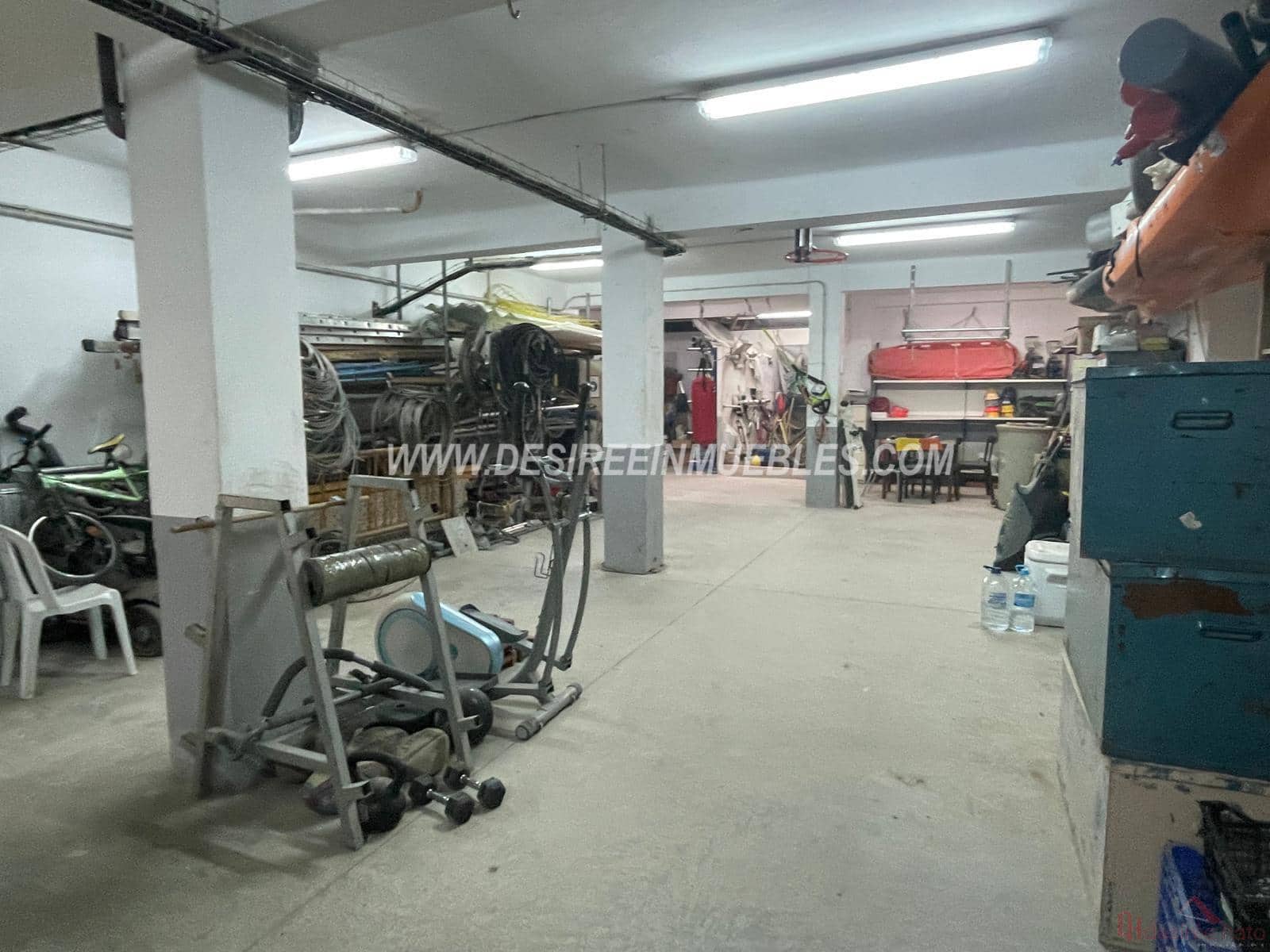 5 bedroom Office for sale in Valencia city - € 260,000 (Ref: 9488004)