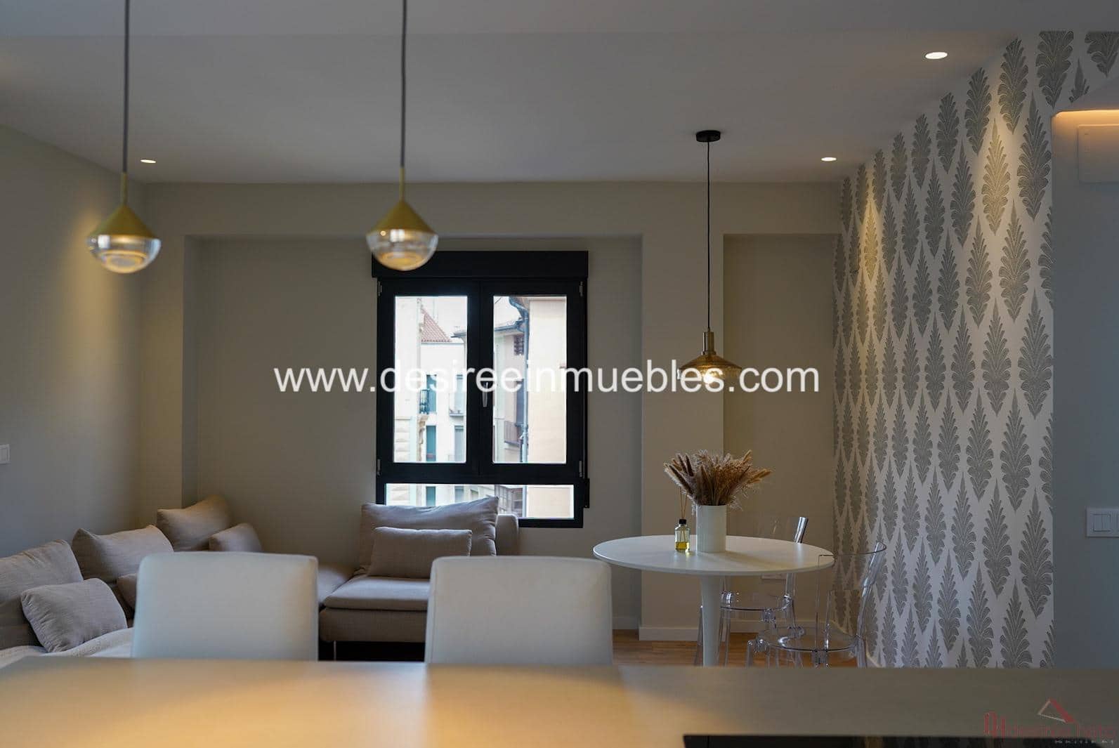 2 bedroom Penthouse for rent in Valencia city - € 2,100 (Ref: 9500904)