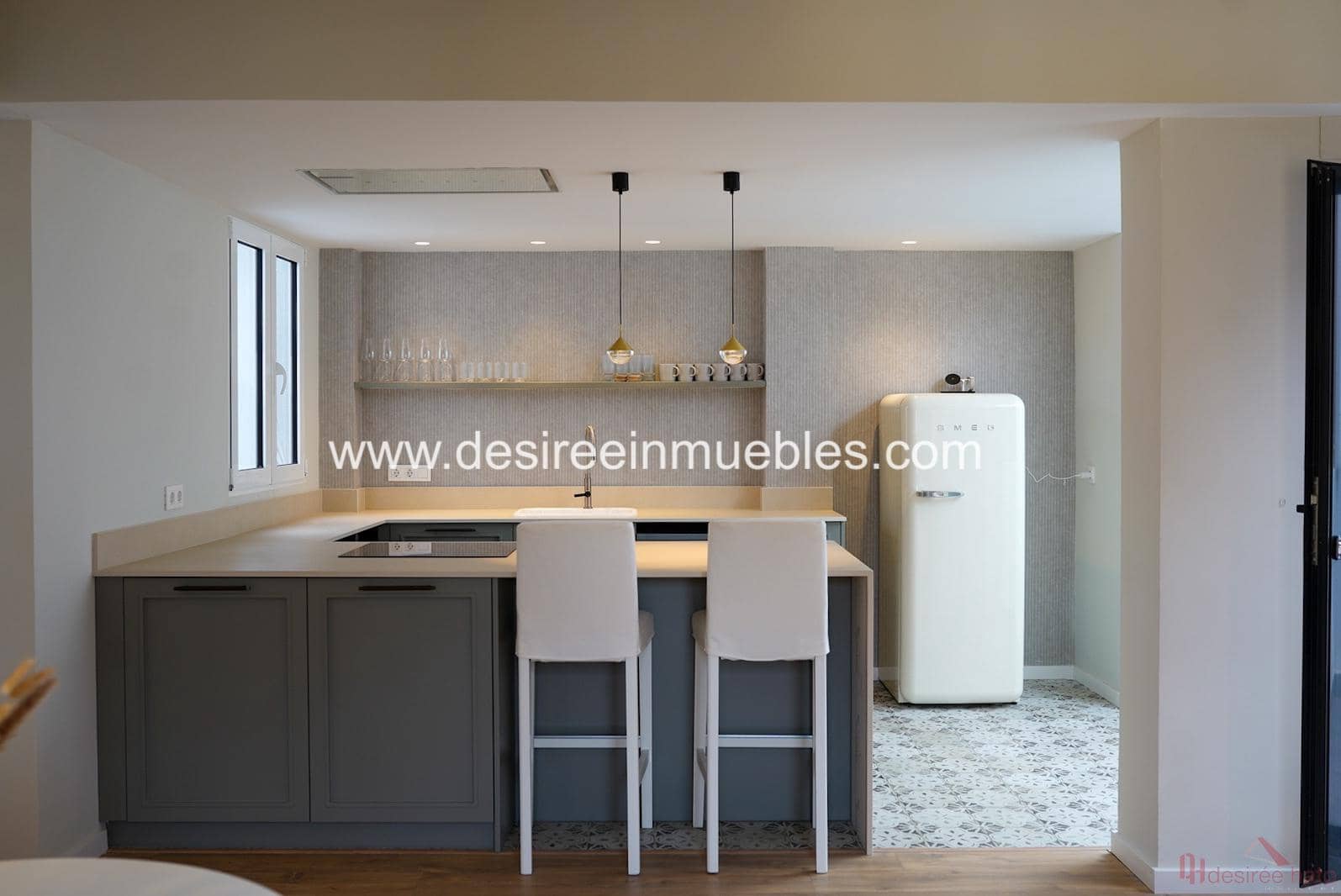 2 bedroom Penthouse for rent in Valencia city - € 2,100 (Ref: 9500904)