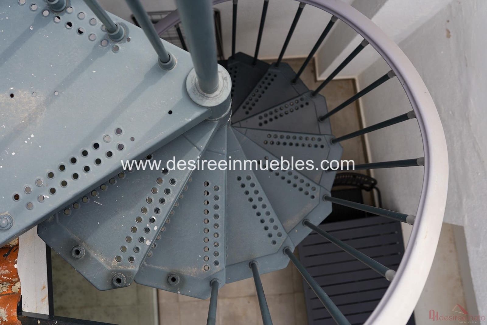 2 bedroom Penthouse for rent in Valencia city - € 2,100 (Ref: 9500904)