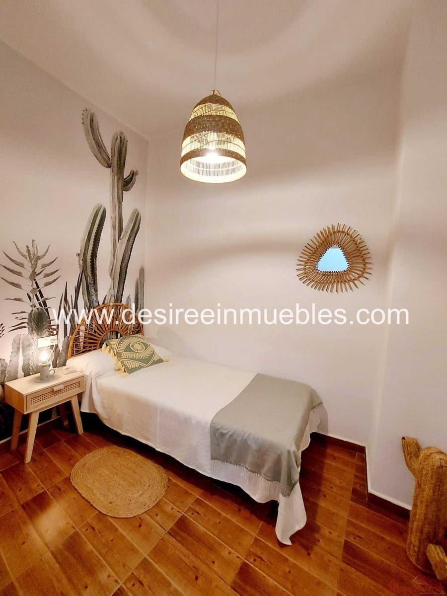 3 sovrum Lägenhet att hyra i Valencia stad - 1 850 € (Ref: 9503554)