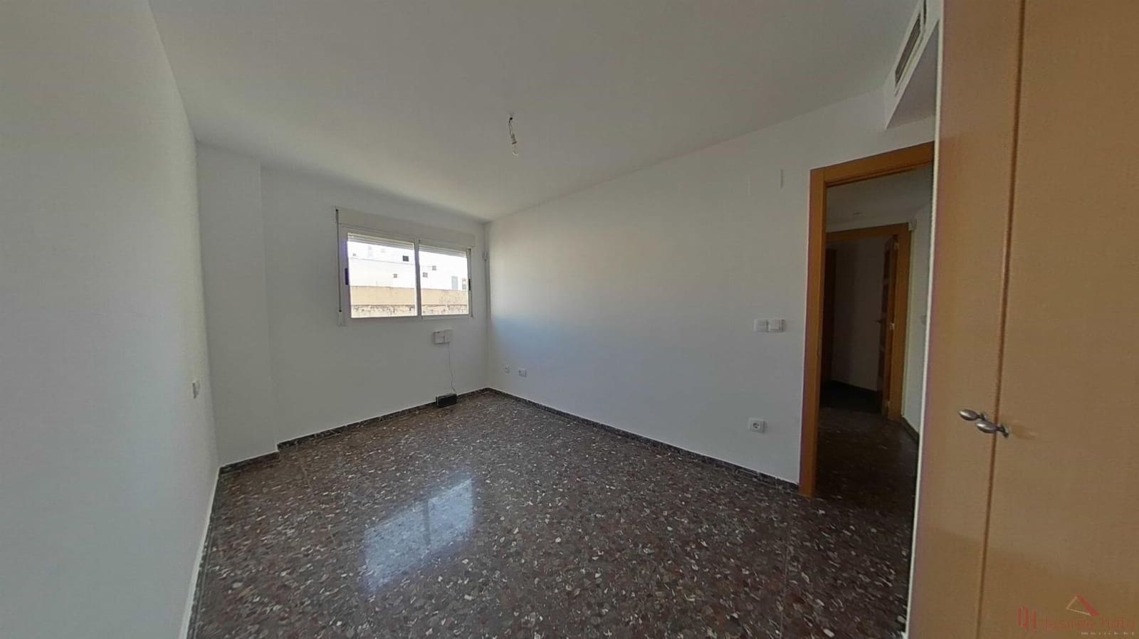 2 Zimmer Wohnung zu verkaufen in Valencia Stadt mit Garage - 233.000 € (Ref: 9518026)