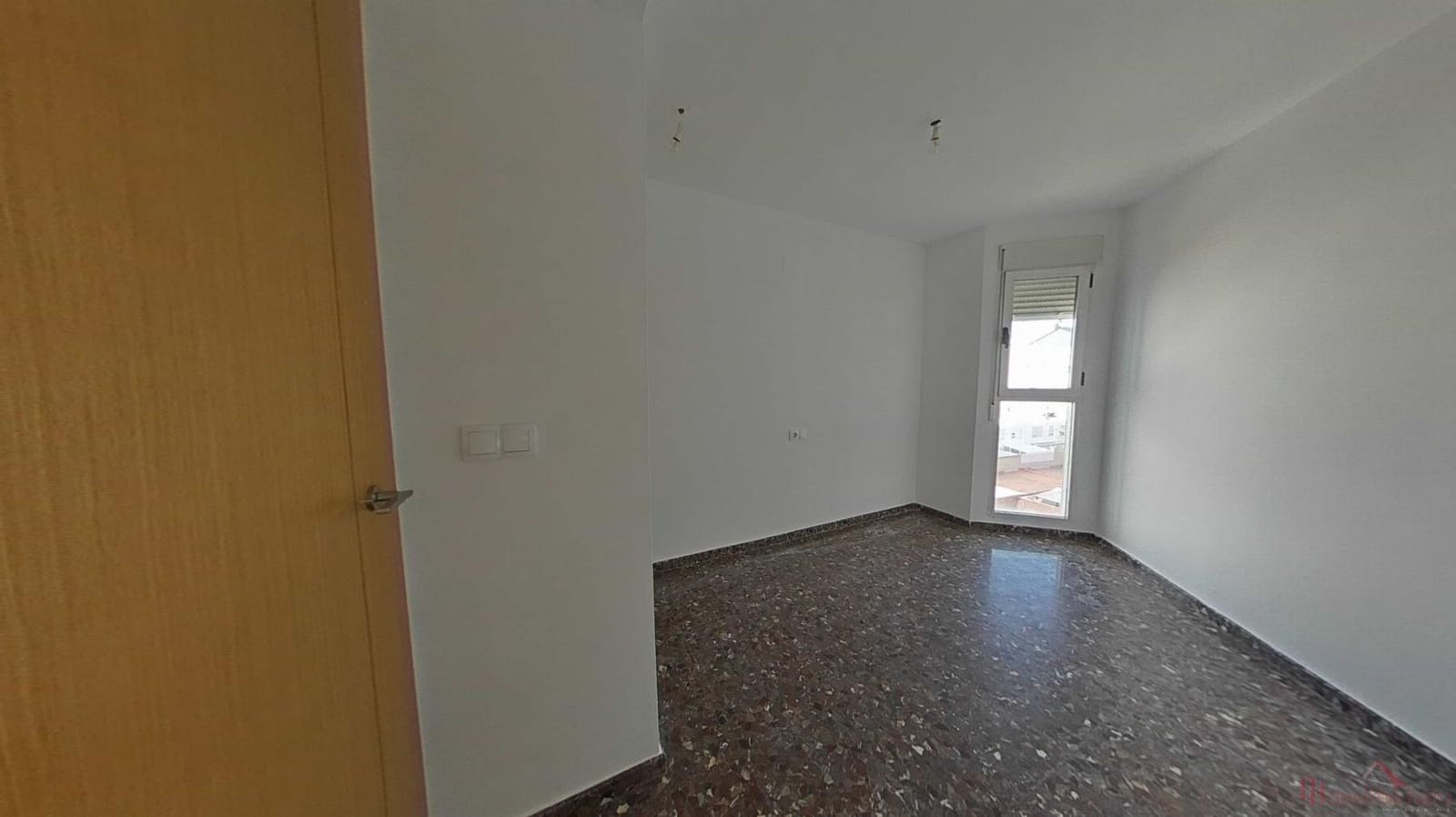 2 Zimmer Wohnung zu verkaufen in Valencia Stadt mit Garage - 233.000 € (Ref: 9518026)