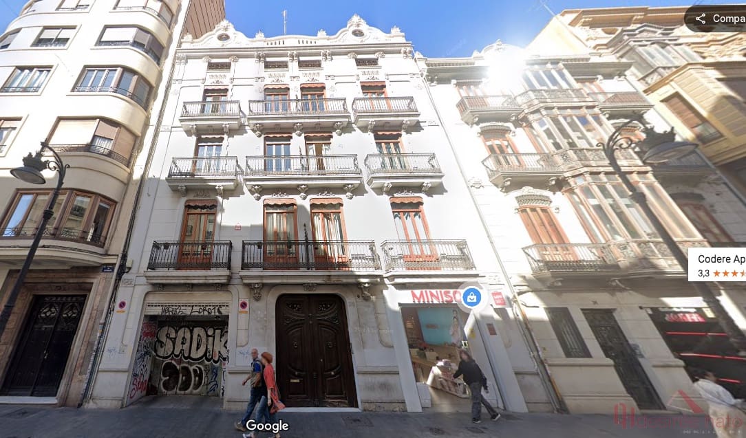 Garage for sale in Valencia city - € 53,000 (Ref: 9550329)