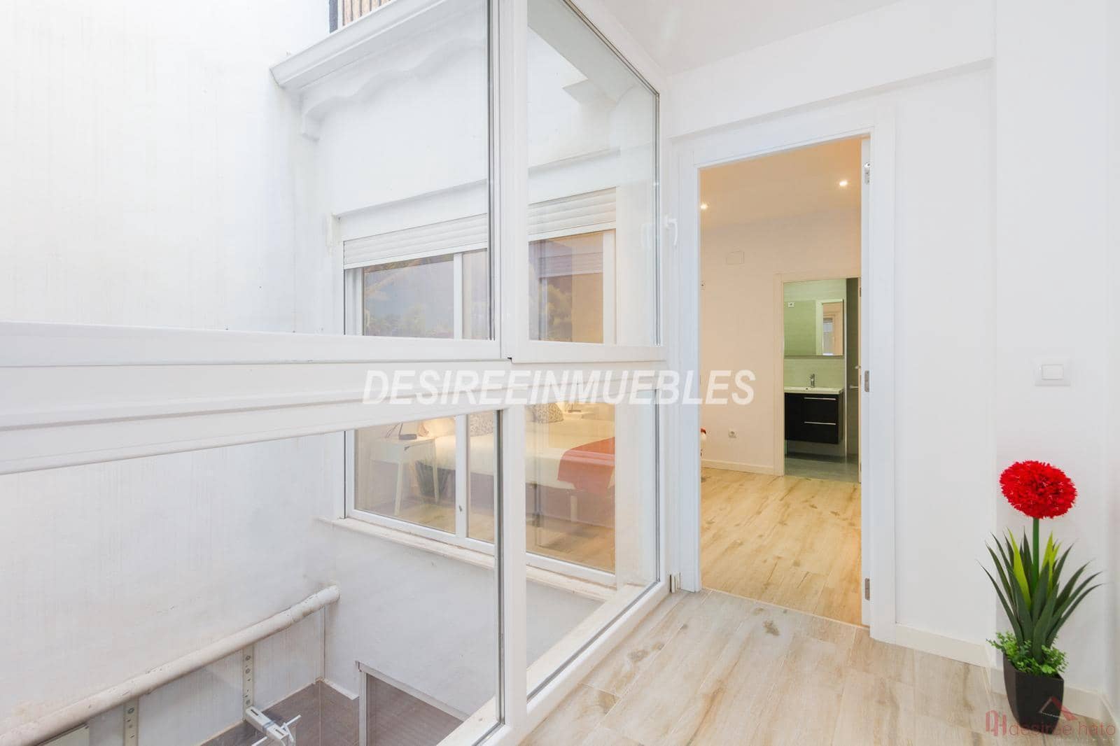 2 slaapkamer Flat te huur in Valencia stad - € 2.600 (Ref: 9554280)