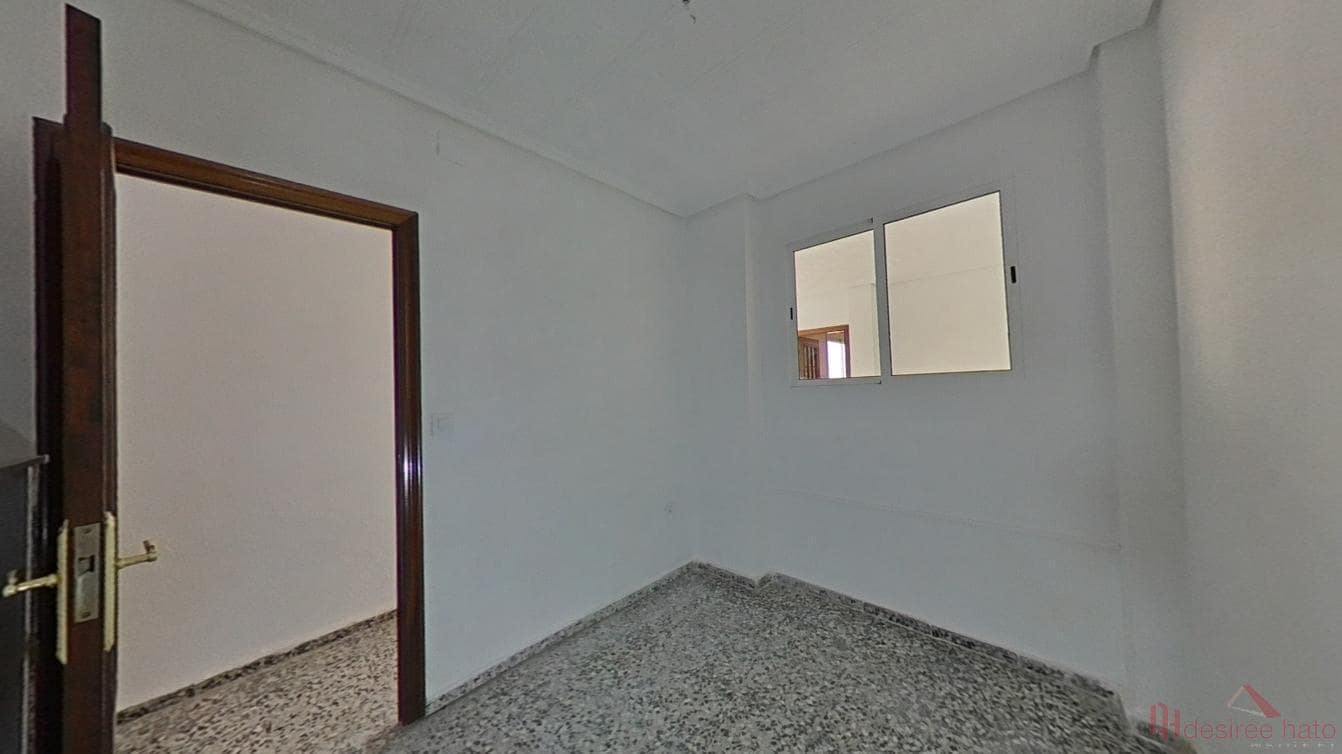 3 soveværelse Lejlighed til salg i Valencia by - € 222.000 (Ref: 9554281)