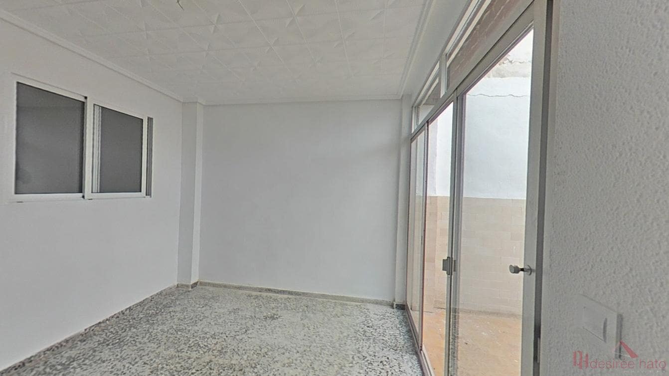 3 soveværelse Lejlighed til salg i Valencia by - € 222.000 (Ref: 9554281)