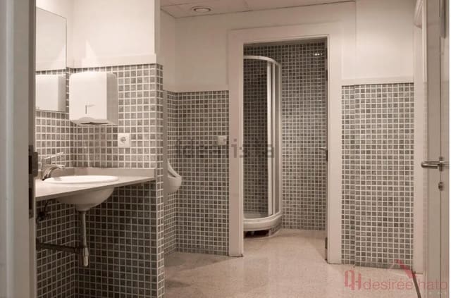 2 makuuhuone Kaupallinen vuokrattavana paikassa Vara de Quart, Valencia kaupunki - 9 550 € (Ref: 9564100)