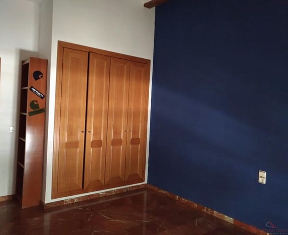 4 soveværelse Lejlighed til salg i Russafa, Valencia by - € 635.000 (Ref: 9571365)