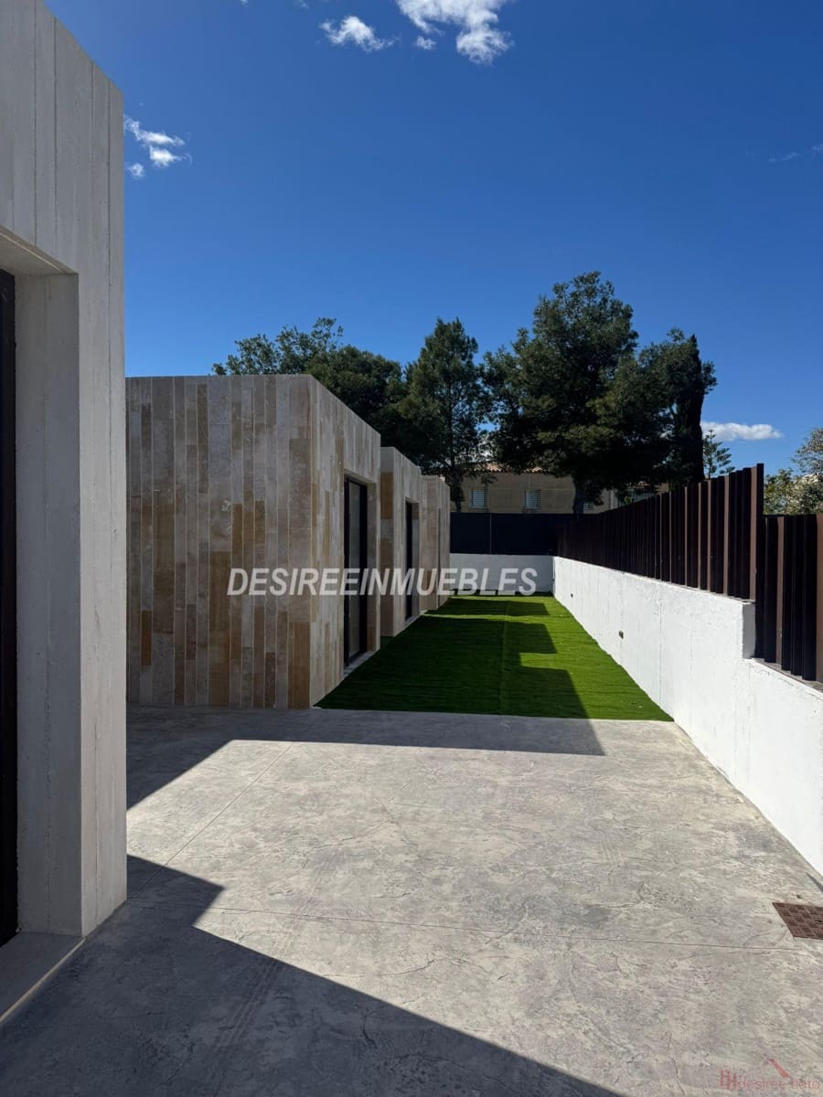 6 bedroom Villa for sale in Godella with pool garage - € 1,750,000 (Ref: 9573454)