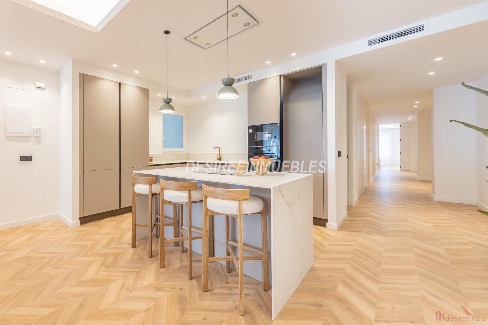 3 bedroom Flat for sale in Valencia city - € 946,000 (Ref: 9593280)