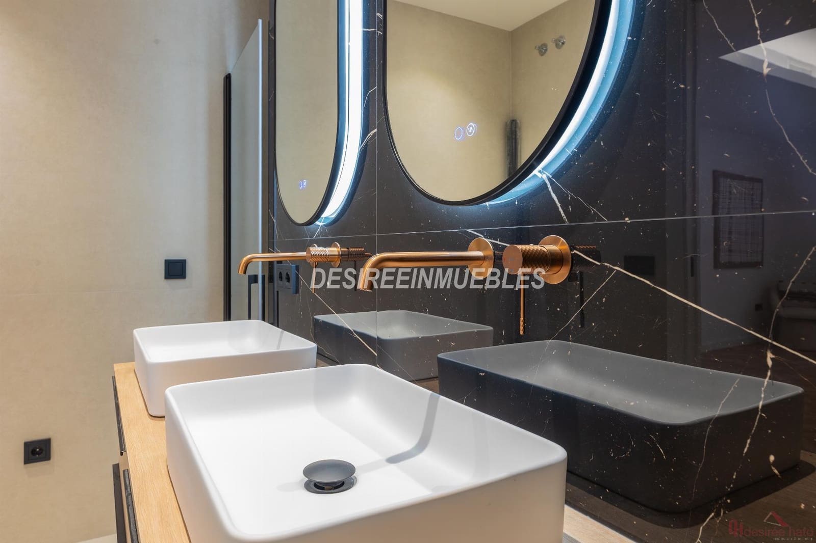 3 bedroom Flat for sale in Valencia city - € 946,000 (Ref: 9593280)