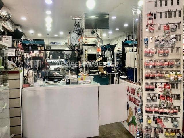 3 Zimmer Gewerbe zu verkaufen in Valencia Stadt - 400.000 € (Ref: 9603657)