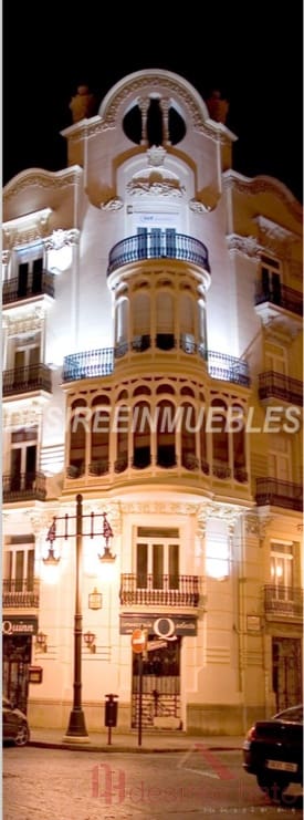 5 quarto Escritório para arrendar em Valencia cidade - 2 500 € (Ref: 9608210)