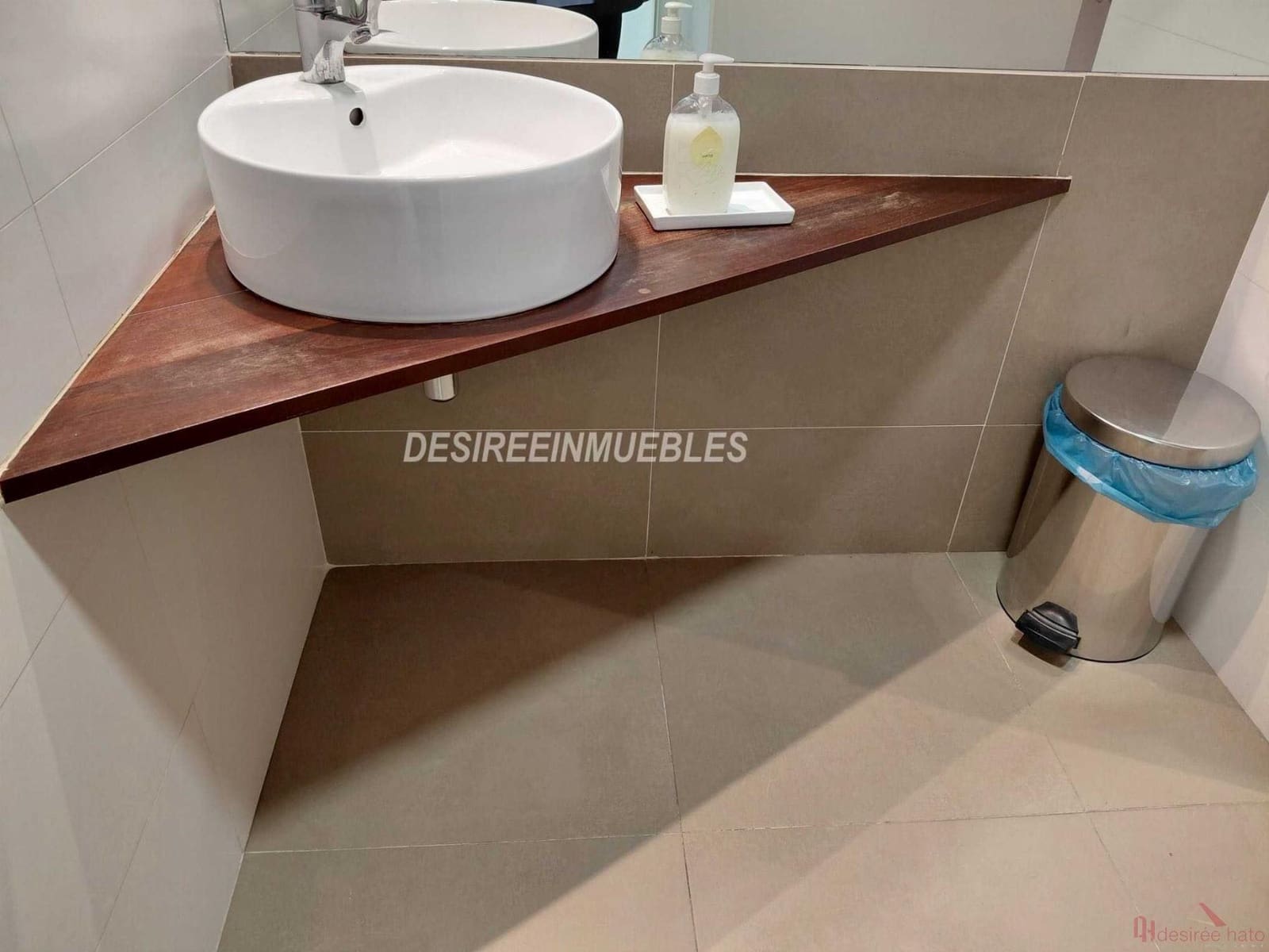 5 bedroom Office for rent in Valencia city - € 2,500 (Ref: 9608210)